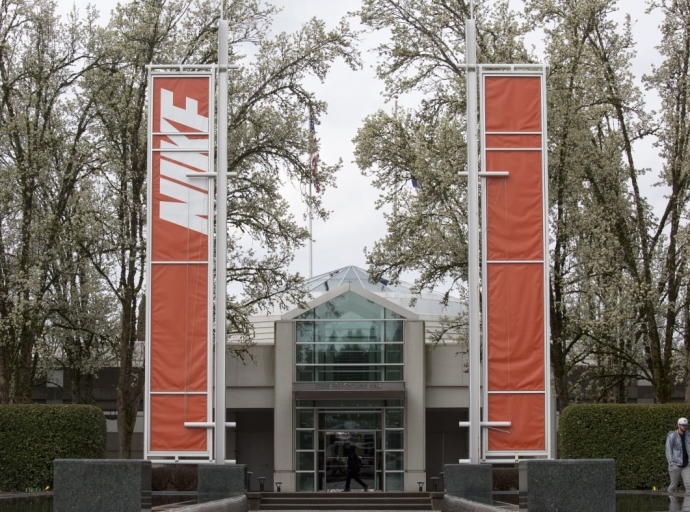  Ron Faris, the head of Nike's SNKRS, will lead the new Virtual Studios