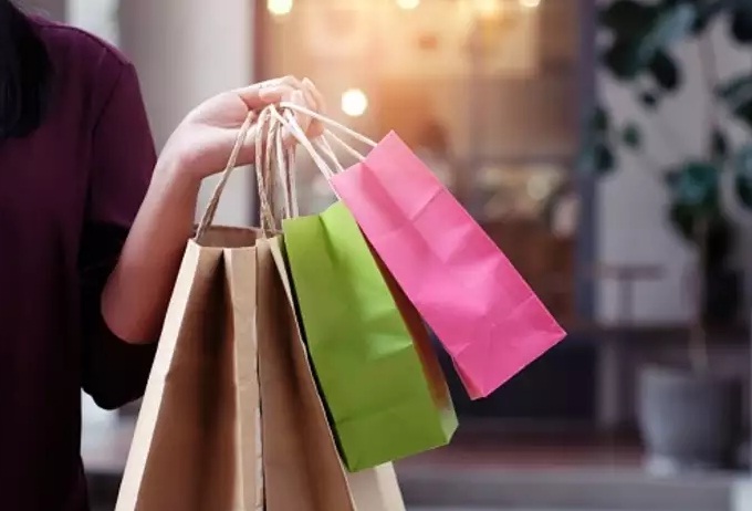 Luxury brands gear up to entice shoppers