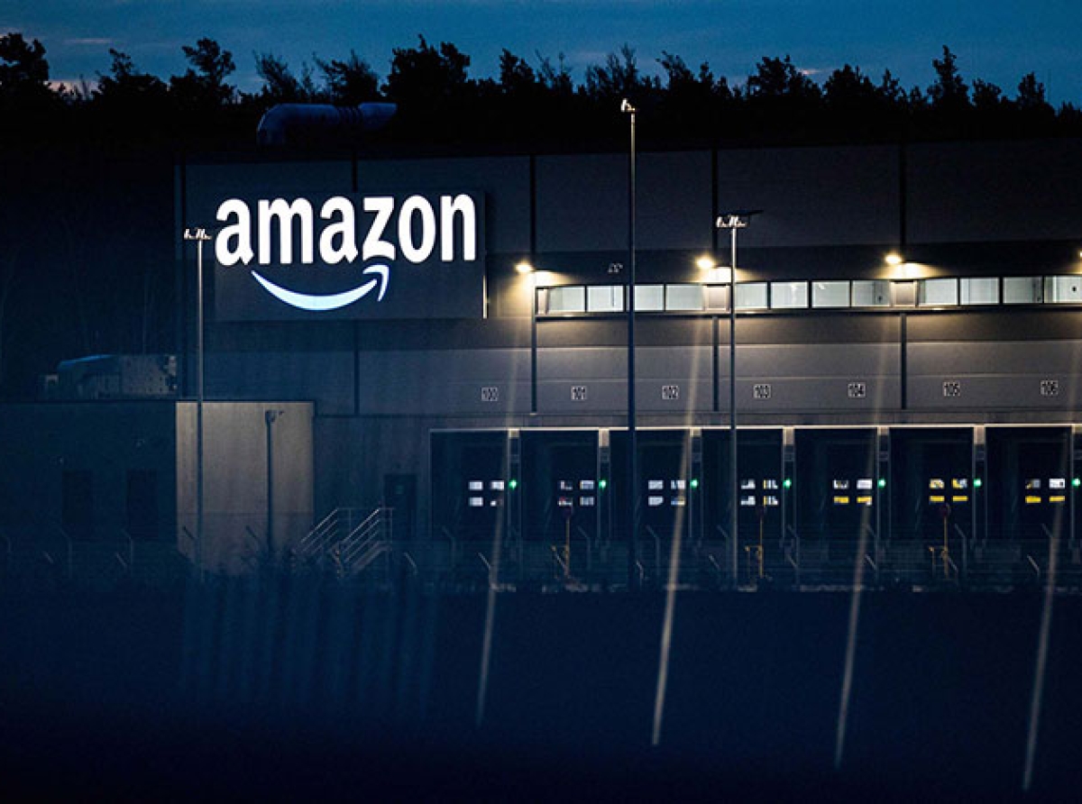 According to insiders, Amazon is attempting to resolve EU antitrust probes