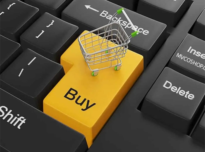 Online fashion sales grow 42% in festive season, small towns big draw