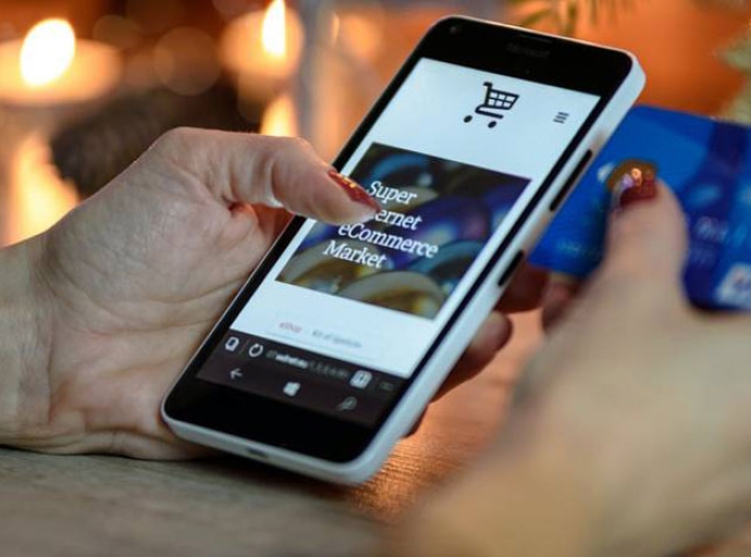 Markets and research report: Apparels & fashion were the most popular categories for Europe’s online shopping in 2020