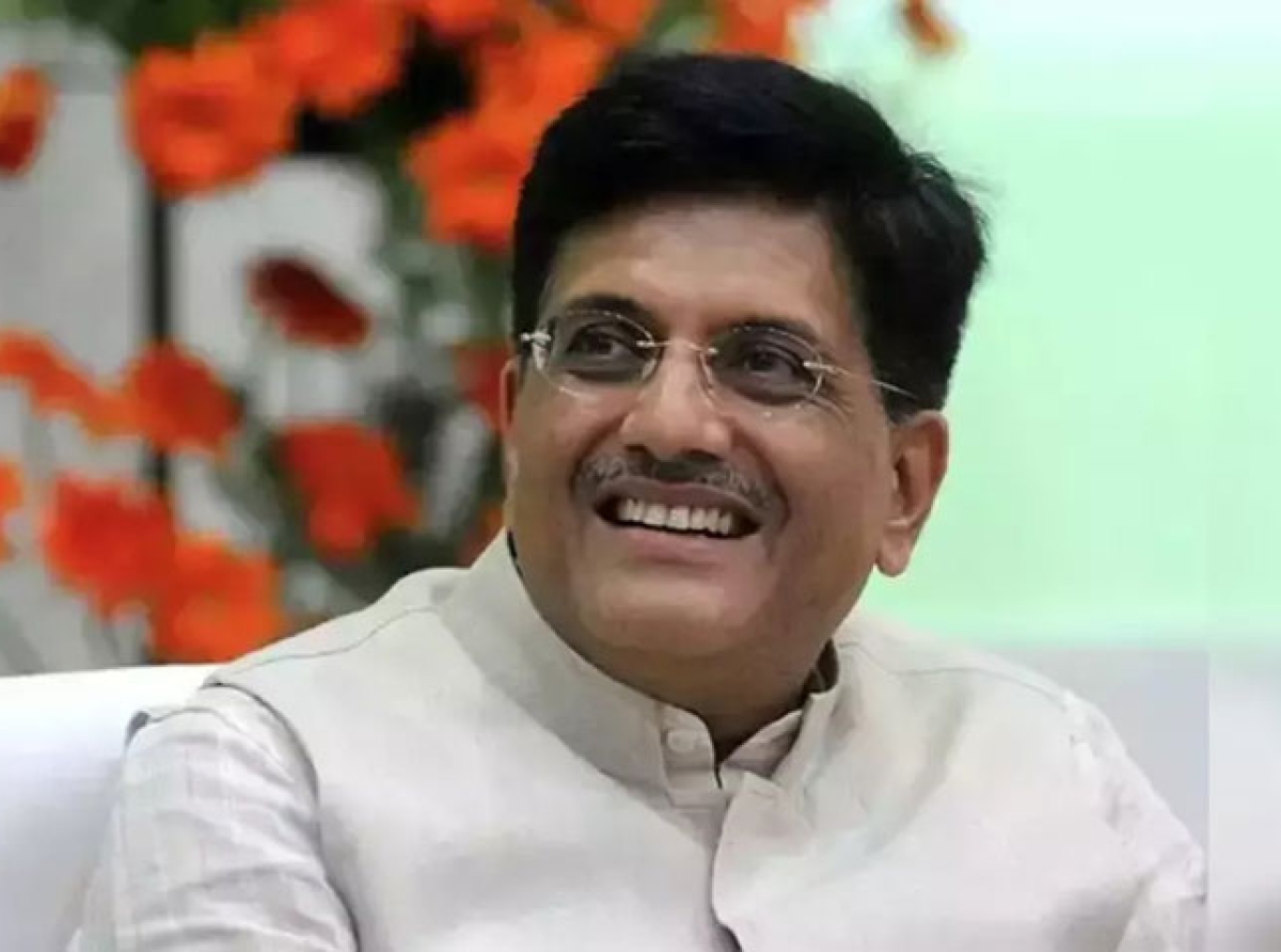 Piyush Goyal encourages the textile sector to set greater and bolder goals