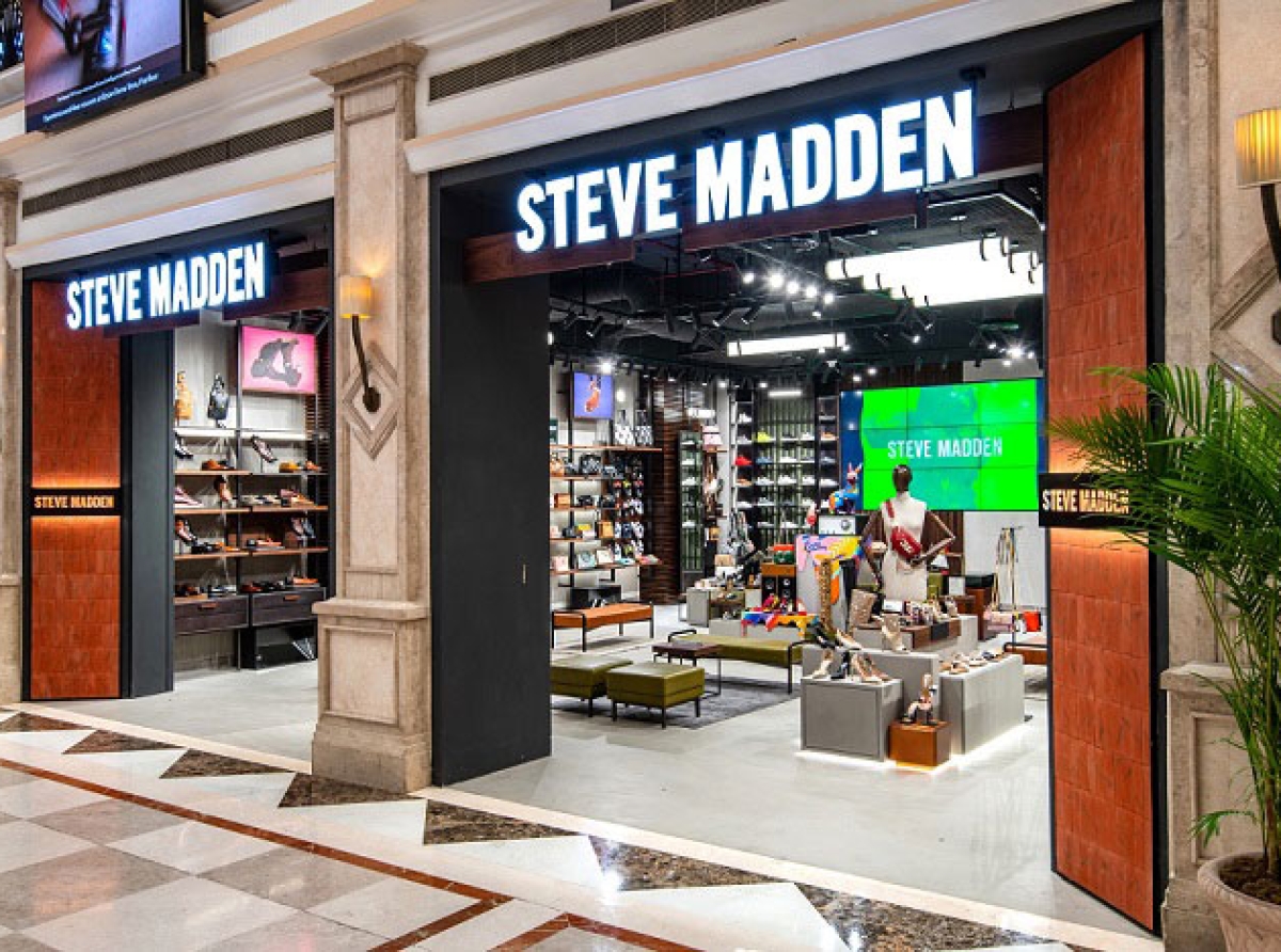 doble Fuera de Ten cuidado Steve Madden opens new store in Noida (Delhi-NCR)