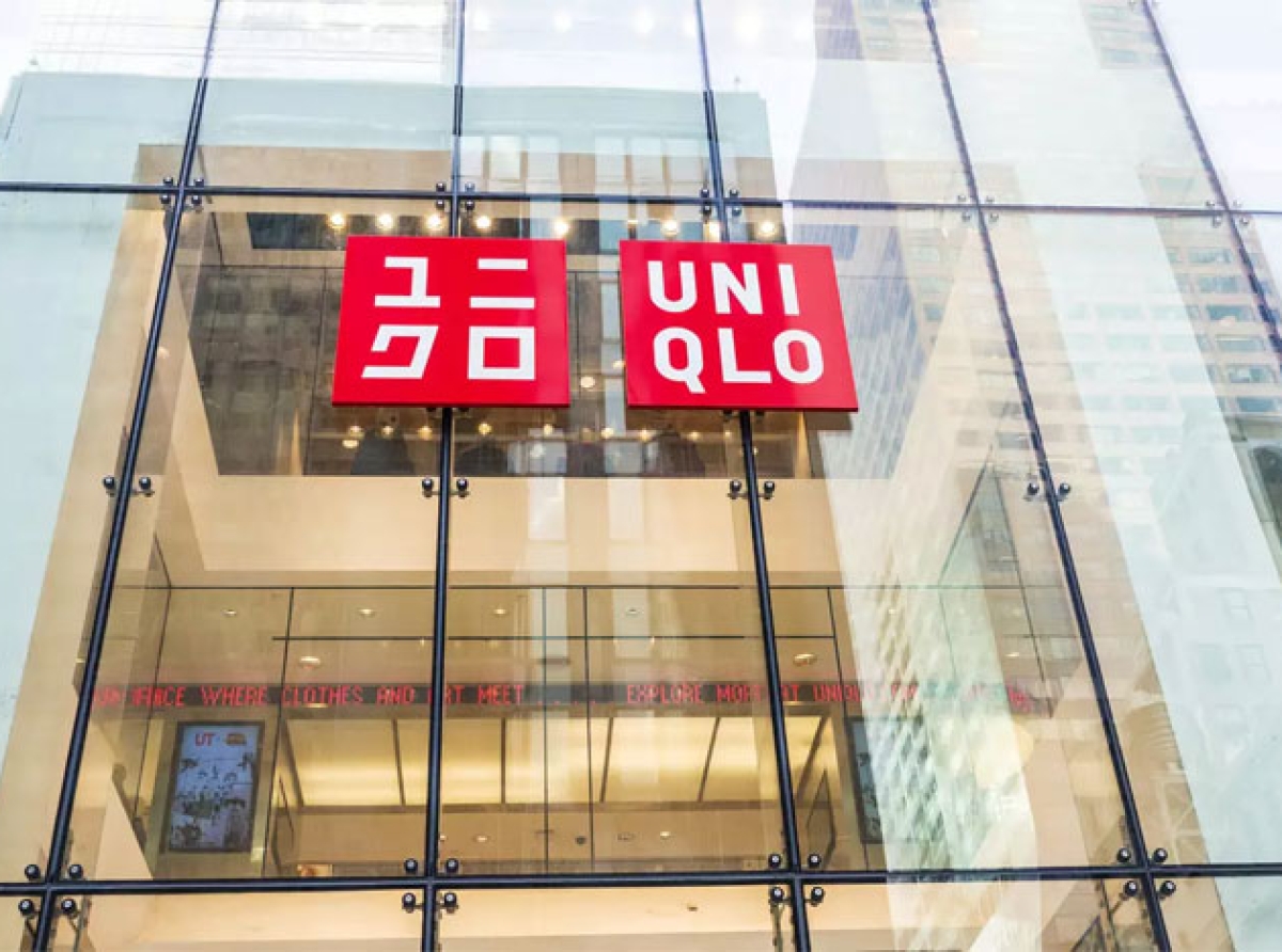 Uniqlo flagship store in Tokyo  Herzog  de Meuron  Arquitectura Viva