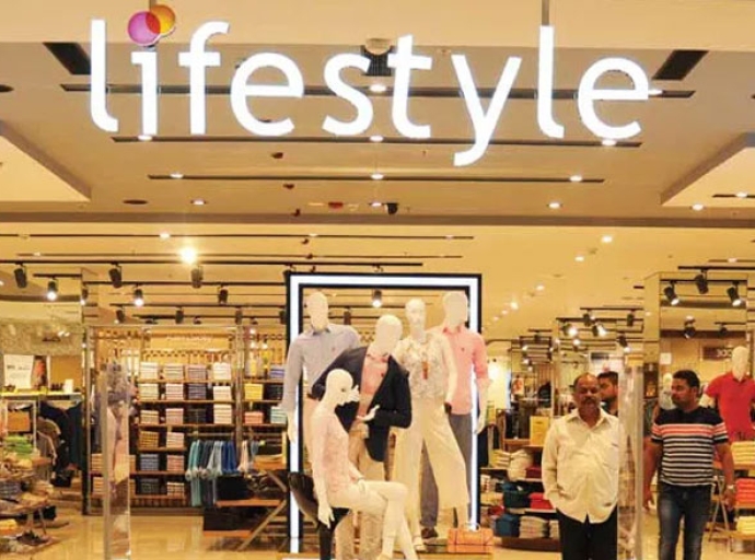Lifestyle expands to small towns, targeting 1500 stores by ‘23