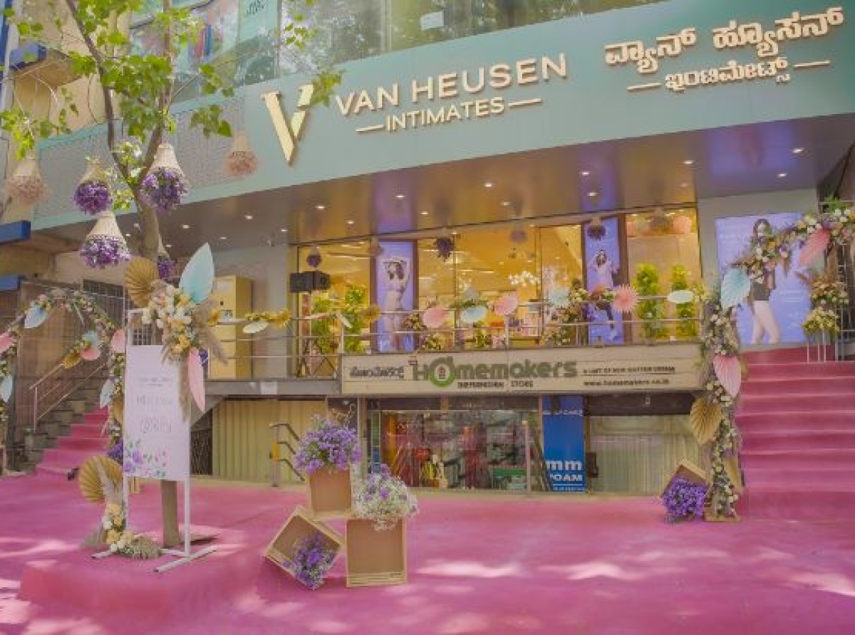 Van Heusen Innerwear launches women's exclusive intimates store in
