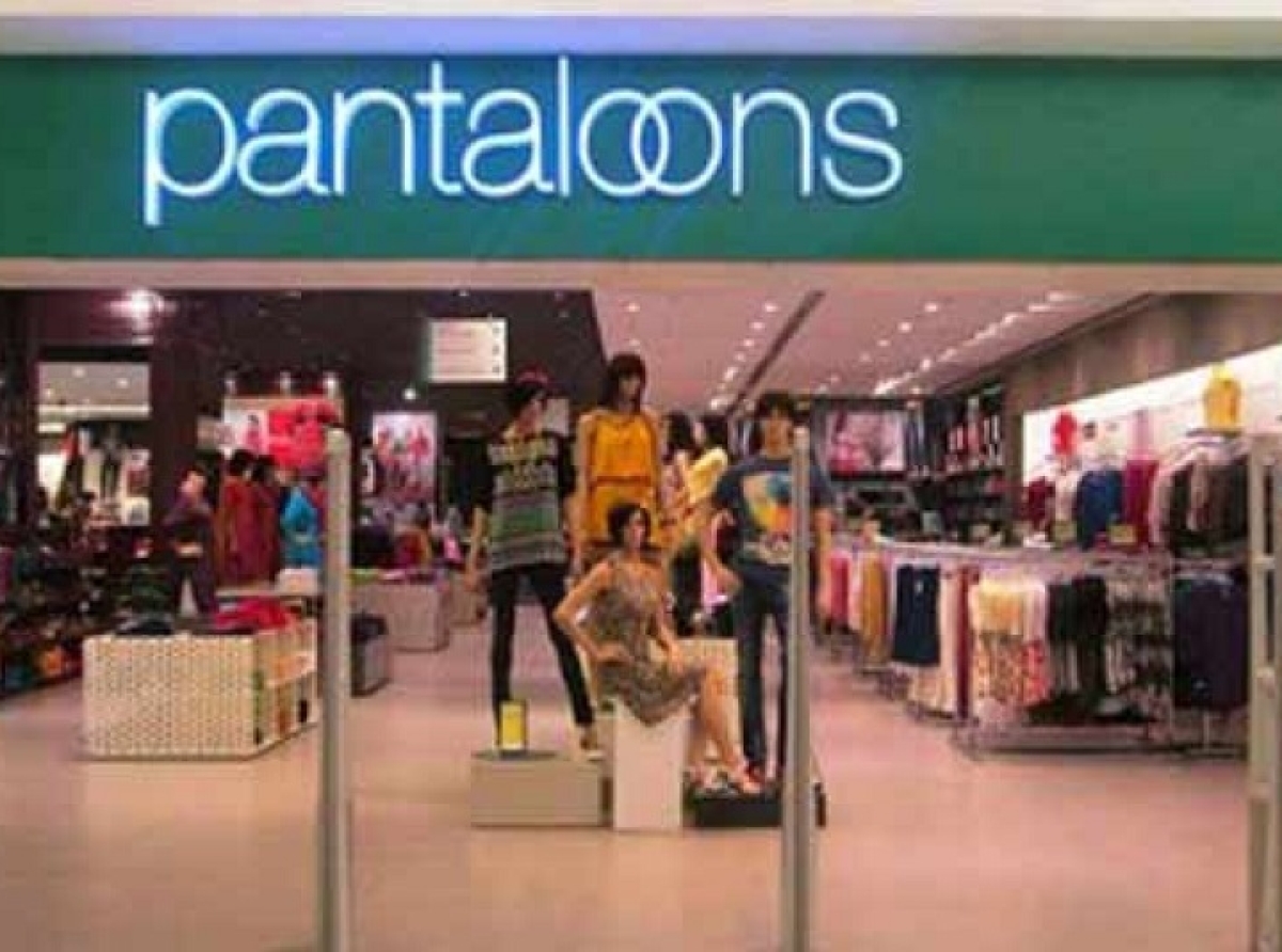 Pantaloons Debuts Store with Arjun Kapikad
